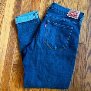 Levi’s 311 Shaping Skinny Jean Size 30